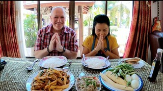 น้ำพริกปลาทู หน่อไม้ผัดพริกแกงหมู Stir Fry Shoot Bamboo Pork คุยเรื่องไทยจะเปิดรับนักท่องเที่ยว