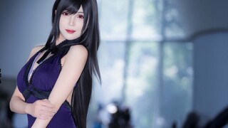 [First Person View] Would you choose the purple queen Tifa or the blue cute girl Rem?