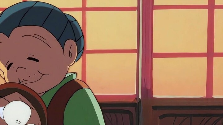 Xem ngay phiên bản cảm động năm 2000 của "Grandma's Memories"