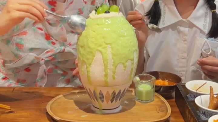 Cuối cùng em gái cũng được nghỉ hè rồi, giờ thì anh sẽ bật chế độ cưng chiều em hết mức! Ngay ngày đ