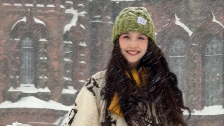 Southerners just can’t resist the charm of snow at all!!