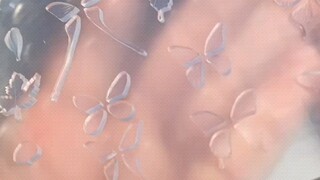 No need to draw butterflies? Finally some innovation in the nail art world???!!