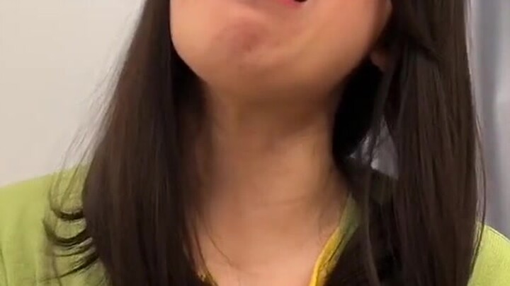 Saat Mama Nuyin Membujuk Anaknya Tidur...