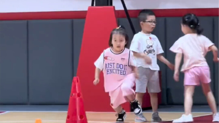 Saya pikir saya akan mencobanya, ternyata orang ini malah menyuruh saya membeli kursus!!