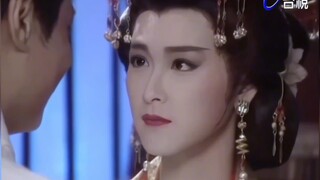 童爱玲已经够漂亮了～但傅艺伟出场还是惊艳很多人、你更喜欢谁？