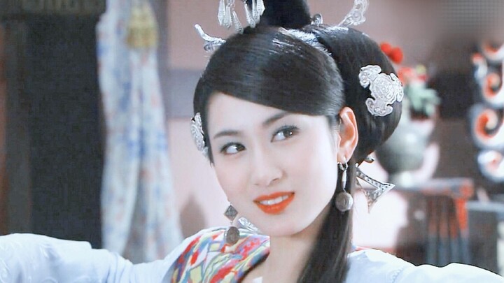 Trời ơi…… hoàn toàn hiểu cảm giác lúc đó cô ấy chỉ là tân binh mà lại nổi bật hẳn lên trước dàn diễn