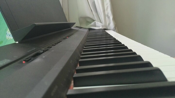 การฝึกเปียโนของคนรวยนั้นไม่โอ้อวดและน่าเบื่อ