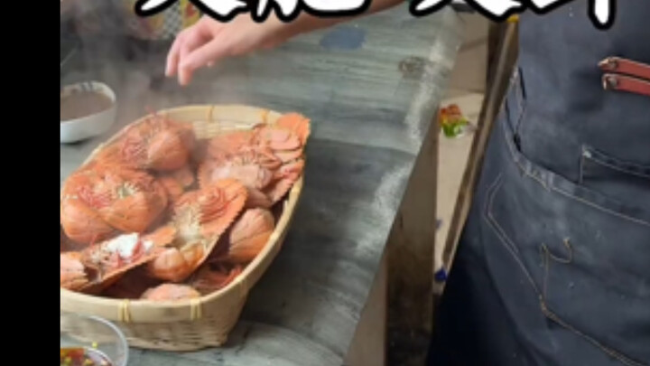 Mode pelepasan stres dengan cara menyelami proses mengupas udang mantis