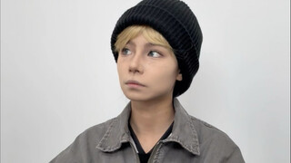 A new mixed-race student just joined our class?