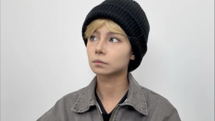 هل وصل طالب جديد مختلط العِرق إلى الفصل؟