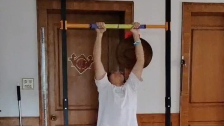 Is there any fitness expert who can help me figure out why, after a year of training, I can still on