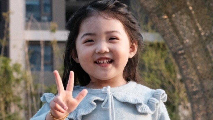 The female goose can take photos for us now!