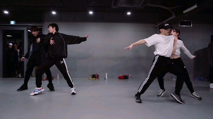 Liu Yaowen, Ding Chengxin, Ma Jiaqi – 1M Aku Tahu Apa yang Kau Lakukan Musim Panas Lalu