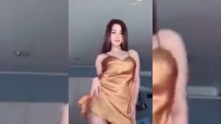อย่าถอดหมดนะ เอาจูบๆ เหม็นมาก อันตลาย ฮาทุกฉาก ขำไม่ไหว！#Funny