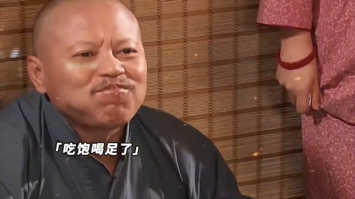 Hai cân bánh, một cân thịt – xem cụ Trịnh già ăn cũng là một niềm vui! Biên tập phim.