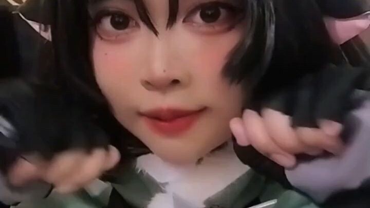 Jane Doe cosplay dance