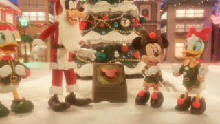 Mickey Saves Christmas  To watch the full movie, link is in the description