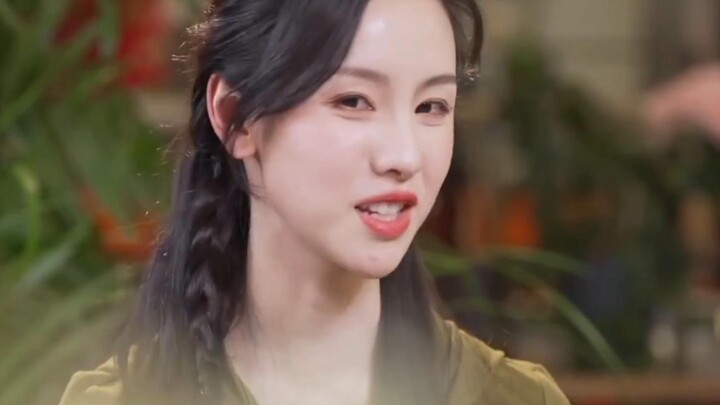 حالة تشن دولين النفسية متقدمة عليّ بعشر سنوات مباشرة ههههه!