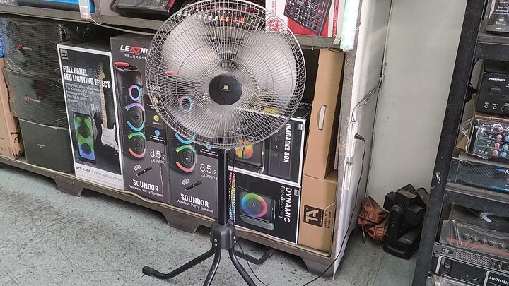 18" Standard Tripod Fan SHF 18A