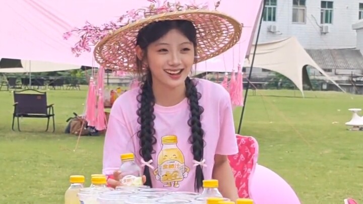 Meizhou Cheerleading Team Behind-the-Scenes (Pink Dream)