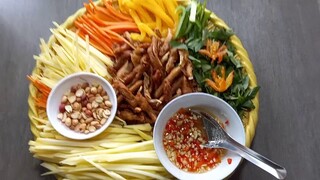 món chay:gỏi soài cá cơm ăn là mê.