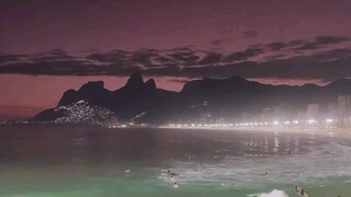 Night swimming in Rio de Janeiro. #trevel #nature #trending #video