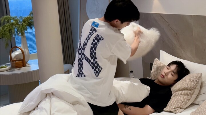 เมื่อน้องชายตื่นเช้ากว่าคุณ