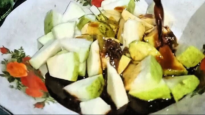 Asmr mukbang rujak jambu air pedas Indonesia streetfood
