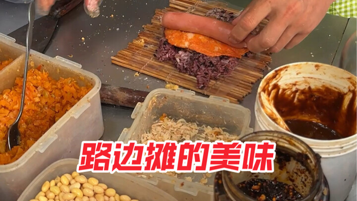 The glutinous rice balls I’ve been eating since childhood still taste the same~ The mixed noodles ar