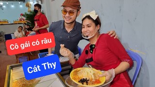 CÔ GÁI CÓ RÂU ghé quán DIVA Cát Thy Bánh tráng trộn - Ẩm thực Cha Rồng