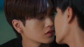 Perfect 10 Liners (2024) สายรหัสเทวดา - สายฟ้าแกจะหวานคลั่งรักเกินไปแล้ว