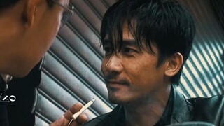 "Sách diễn xuất, đầy kịch tính!"