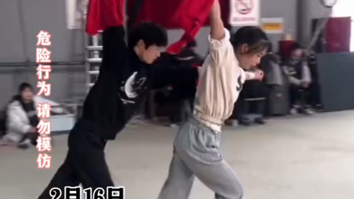 Acrobatics kids have it the toughest—so impressive! One minute on stage is built on ten years of rel