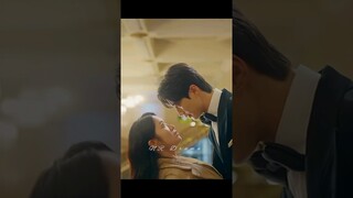 He forget about🎭her in future💔😭#shorts #kdrama #kimhyeyoon #byeonwooseok #lovelyrunner #netflix