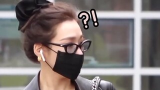 Tiffany 帕妮日常走在路上疑惑大家在跑什么 原来她忘了自己是明星啊