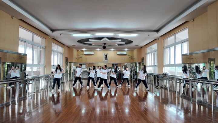 นักเรียนมัธยมใช้เวลาทั้งหมด 15 ชั่วโมง เร่งถอดเพลงในห้องซ้อม hearts2hearts - rude มาดูกันสิว่าเป็นยั