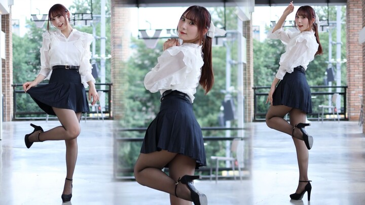 Ah? Am I not elegant and lovely?