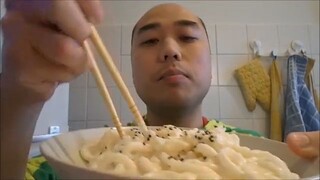 Asmr Eating Sounds - Cheesy Japanese Noodles (Udon)