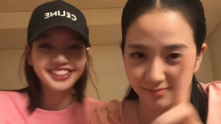 【JISOO & LISA】Rapper Jisoo