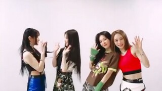 KARA ✘ Red Velvet: A dream collaboration between second- and fourth-generation groups—absolutely mus