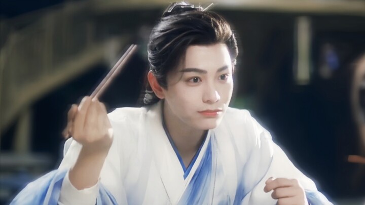 ตอนนี้ที่ความเป็นหนุ่มหล่อไม่แพ้โม่เซิงเลย ฉันบอกแล้วว่าติงอวี่ซีคือสาวแบ๊วนัยตาโตไงล่ะ