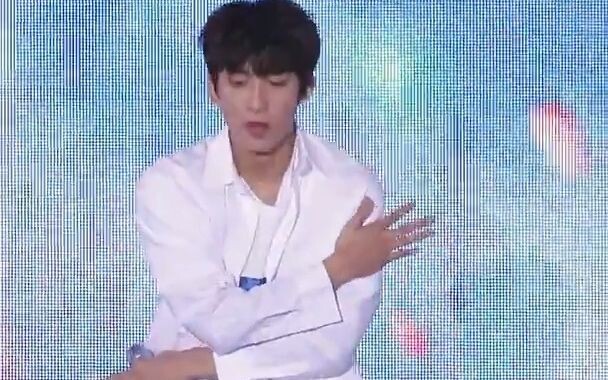 小狗说早上好呀~~孔璨 B1A4- 池元英 非故意恋爱故事