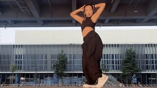 ไม่มีใครบนอินเทอร์เน็ตสามารถเต้นตามเนื้อร้องของเพลงเปิดตัวของ XG อย่าง Tippy Toes ได้
