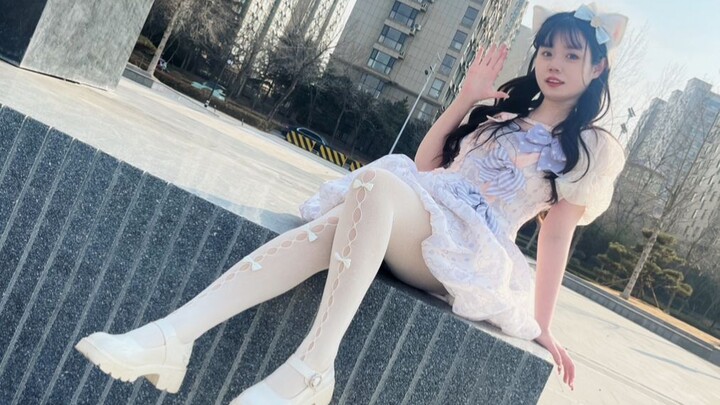 Chew! I'm so sorry for being this cute.