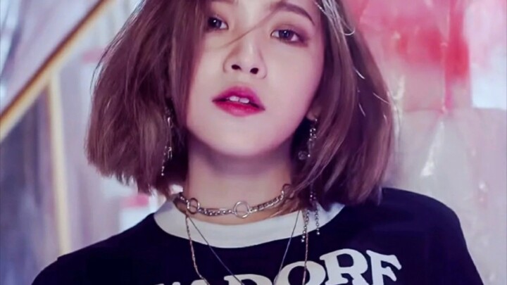 Those idols who were bullied by Cody—people kept saying they didn’t look good just because of their 