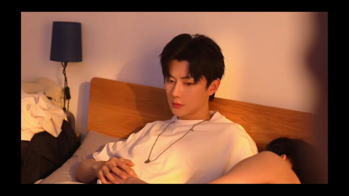 [Bedtime Bloopers] Secret Handshake: Give a Little Nod～