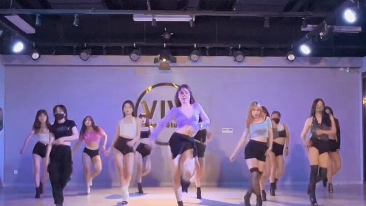 【peaches】Bella choreographer Tongtong dances to 6.21