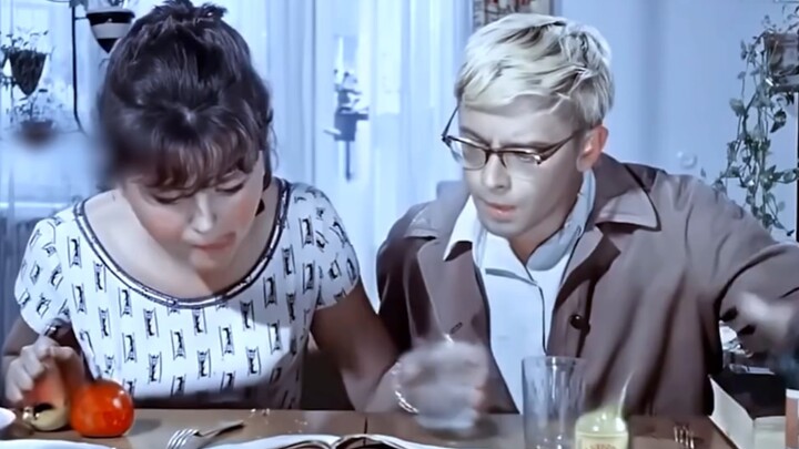 ไม่เคยคิดมาก่อนว่าการอ่านหนังสือก็สามารถทำให้ได้พบรักเช่นกัน