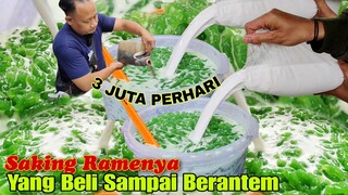 WARTAWAN JUALAN INI YANG BELI SAMPAI RELA ANTRI OMSET 3 JUTA PERHARI | Usaha kecil sukses