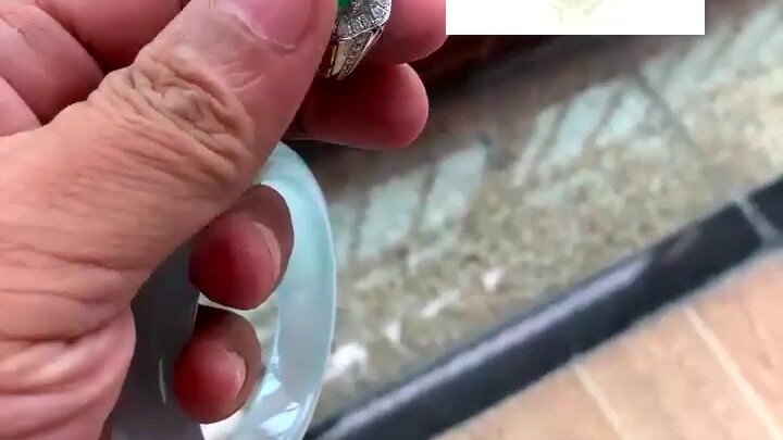 كيف يخدع الرجل زوجته!